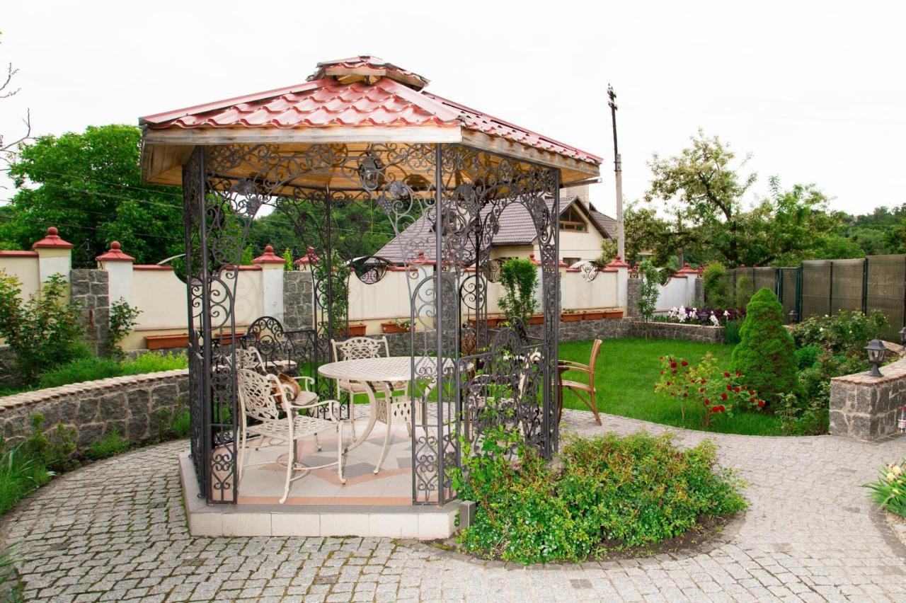 Villa Oselya Kyiv Exterior foto