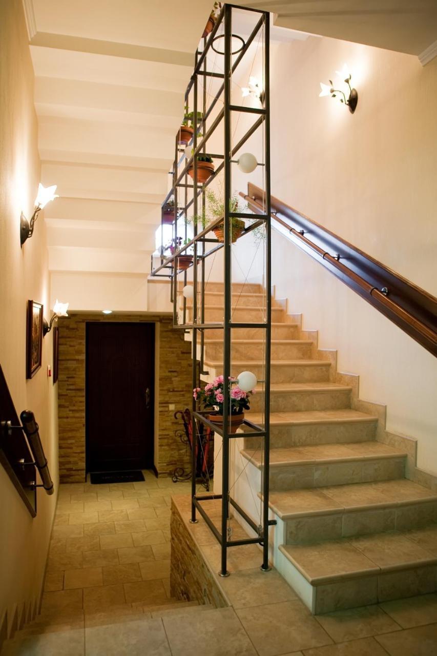 Villa Oselya Kyiv Exterior foto